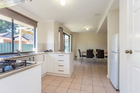 Country Comfort Perth - Accommodation Adelaide 10