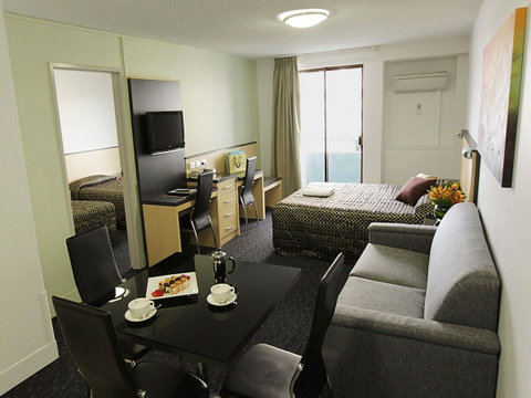 Comfort Inn & Suites Goodearth Perth - Accommodation Adelaide 1