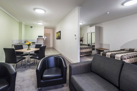 Comfort Inn & Suites Goodearth Perth - Accommodation Adelaide 7