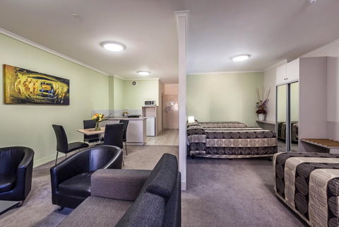 Comfort Inn & Suites Goodearth Perth - Accommodation Adelaide 14