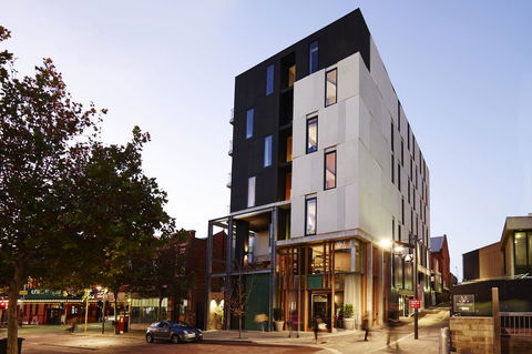 Alex Hotel - Accommodation Adelaide 0