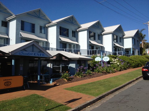 Breakers Apartments - Accommodation Adelaide 0
