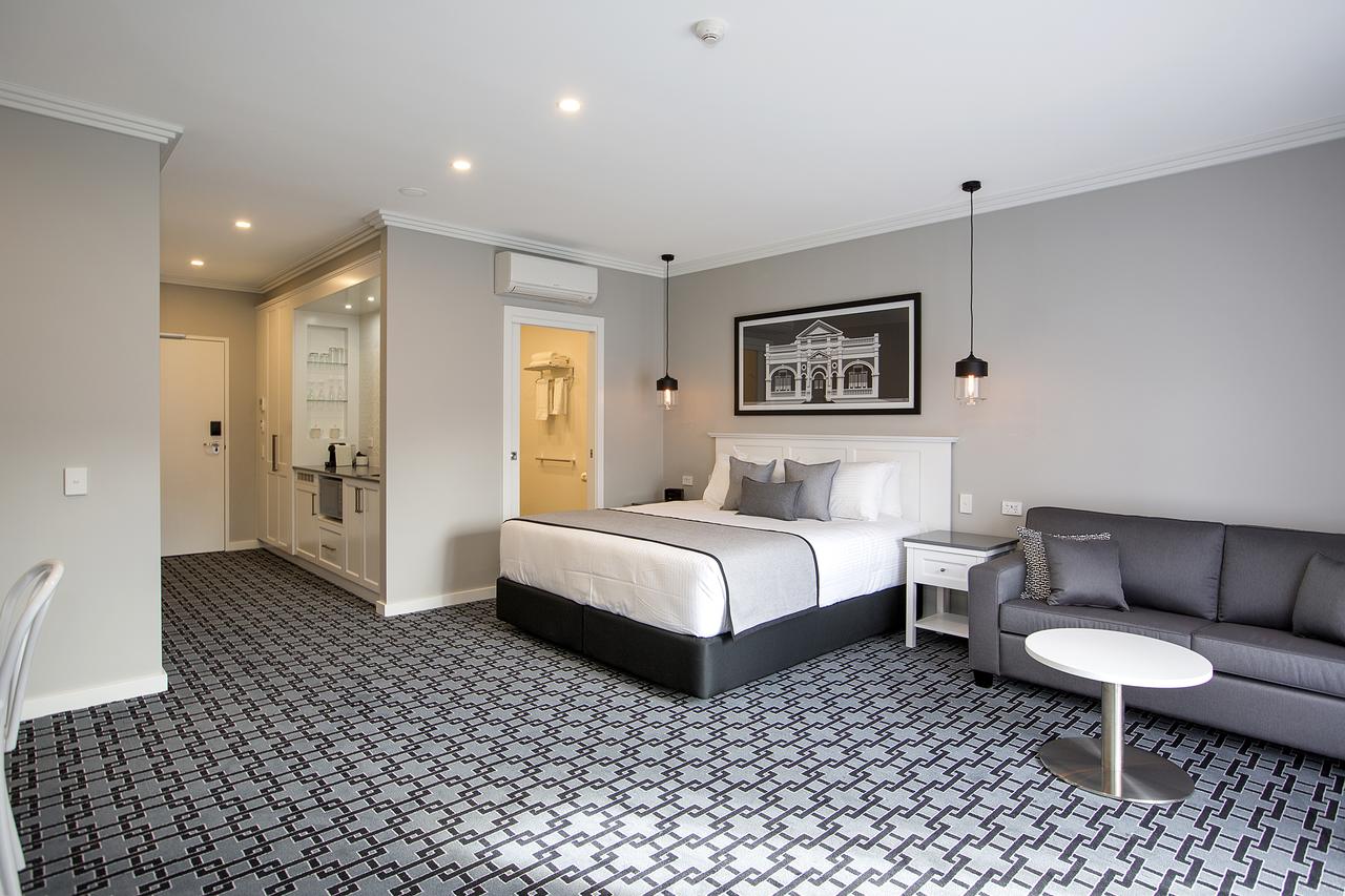 Tamworth NSW Accommodation Adelaide
