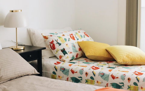 Modern & Cosy 2-Bedroom Apartment Hornsby - Accommodation Adelaide 6