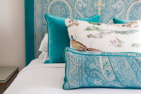 The Lord Byron - Accommodation Adelaide 3