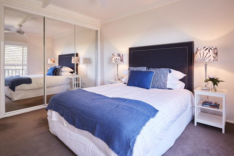 Bright And Spacious Family Home With Leafy Deck - Accommodation Adelaide 5