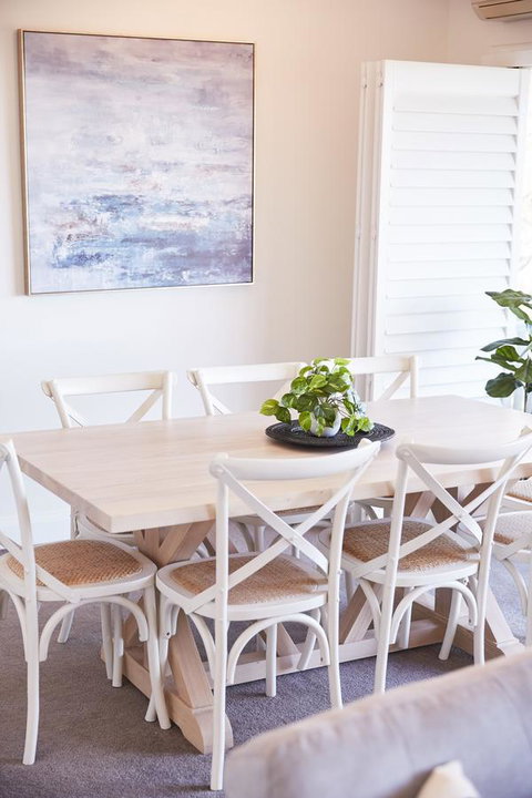 Bright And Spacious Family Home With Leafy Deck - Accommodation Adelaide 21