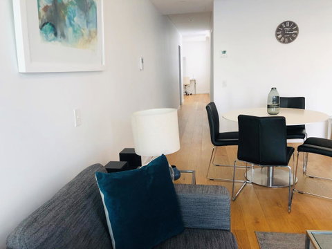 Wyndel Apartments Neutral Bay - Military - Accommodation Adelaide 5