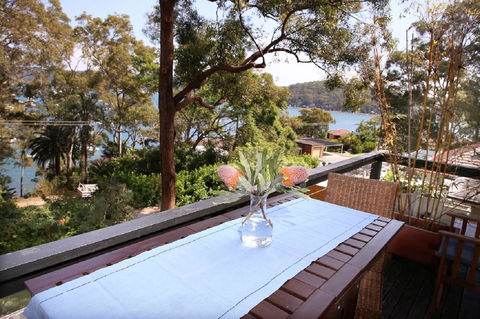 Refuge Cove On Pittwater - Accommodation Adelaide 4