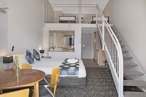 Banjo Paterson Inn - Accommodation Adelaide 2