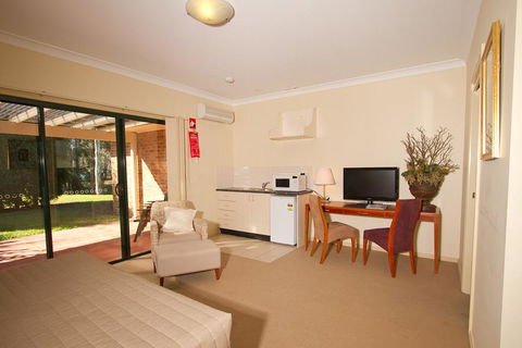 Potters Apartments - Accommodation Adelaide 15