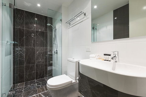 Lakefront 116 Kingston ACT - Accommodation Adelaide 8