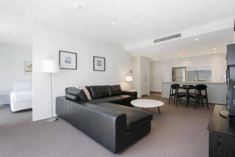 Lakefront 116 Kingston ACT - Accommodation Adelaide 16