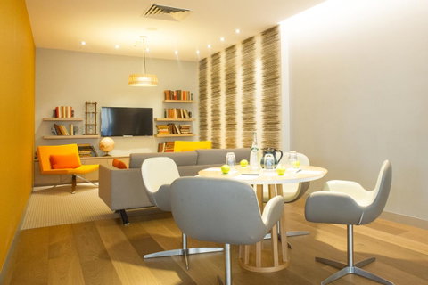 Novotel Sydney Darling Harbour - Accommodation Adelaide 27