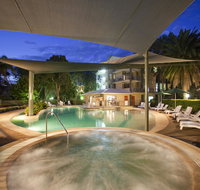 Ramada Resort by Wyndham Flynns Beach - Accommodation Adelaide