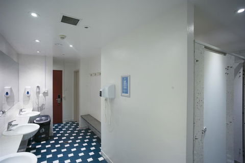 YHA Sydney Central - Accommodation Adelaide 7