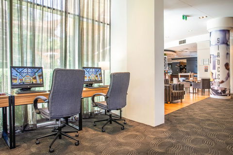 Holiday Inn Sydney Potts Point - Accommodation Adelaide 11