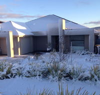Jindabyne Executive - Accommodation Adelaide
