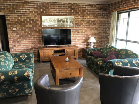 Ironstone Estate Lovedale - Accommodation Adelaide 1