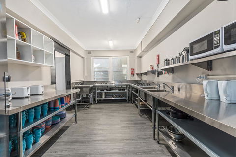 Ady's Place Backpackers, Sydney - Accommodation Adelaide 9