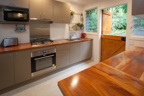 Sanctuary In The Pocket - Accommodation Adelaide 10