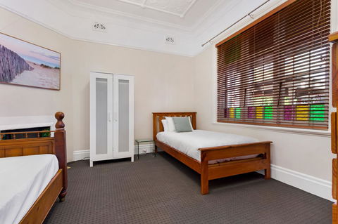 Drummoyne 3 Bedroom Home (62ALE) - Accommodation Adelaide 6