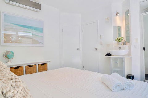 Hastings By The Sea - Accommodation Adelaide 3
