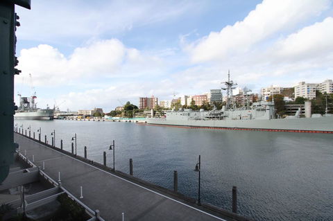 Waterfront Apartment On Sydney Harbour - Accommodation Adelaide 13