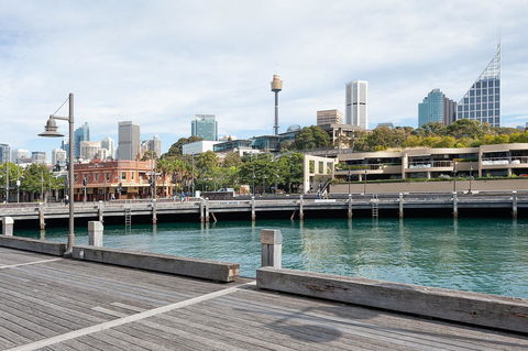 Waterfront Apartment On Sydney Harbour - Accommodation Adelaide 5