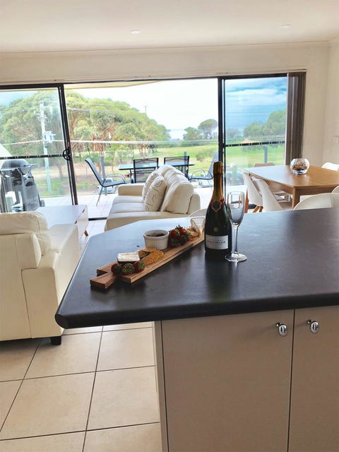 Seachange 3 - Accommodation Adelaide 3