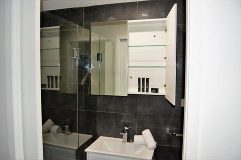 Seranin | Gordon - Accommodation Adelaide 11