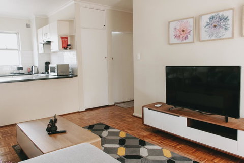 Lotus Stay Manly - Apartment 29B - Accommodation Adelaide 2