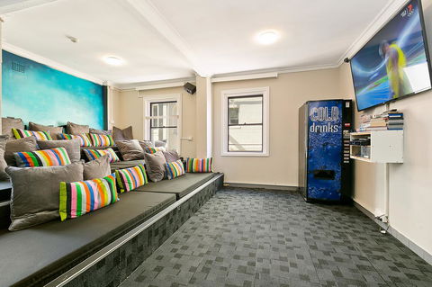 Mad Monkey Downtown - Accommodation Adelaide 8