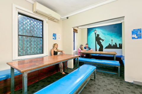 Mad Monkey Downtown - Accommodation Adelaide 7