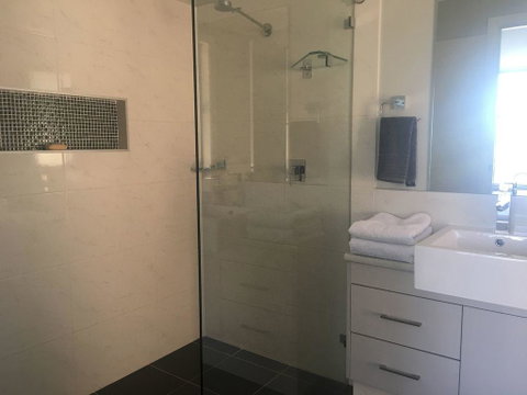 Sydney Amazing Holiday Home Bridal BnB - Accommodation Adelaide 12