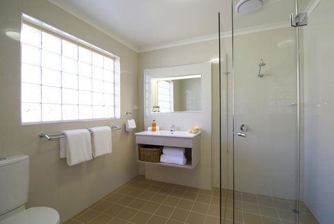 Marty's @ Little Beach - Accommodation Adelaide 1