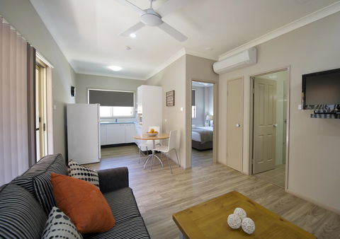 Marty's @ Little Beach - Accommodation Adelaide 17