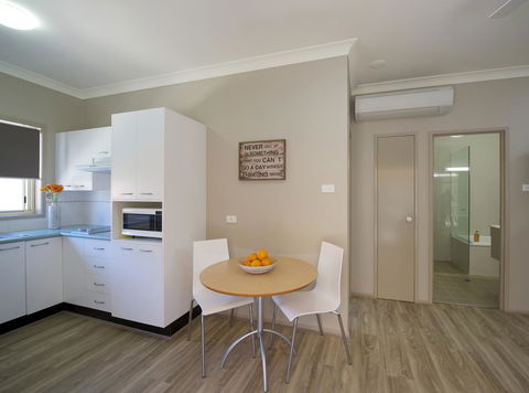Marty's @ Little Beach - Accommodation Adelaide 18