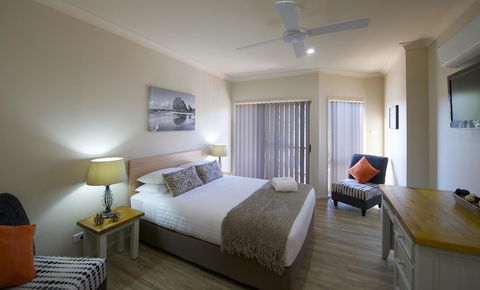Marty's @ Little Beach - Accommodation Adelaide 25