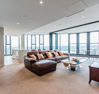 180 water view three bedroom wooden furniture - Accommodation Adelaide