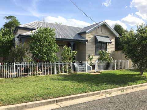 Caledonia Cottage - Accommodation Adelaide 0