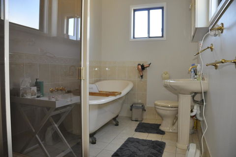 Caledonia Cottage - Accommodation Adelaide 23