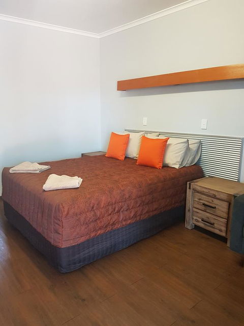 Safari Lodge Motel - Accommodation Adelaide 0
