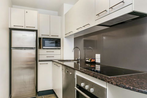 Lennox Holiday Apartments - Accommodation Adelaide 36