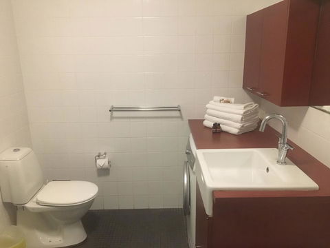 Lennox Holiday Apartments - Accommodation Adelaide 30