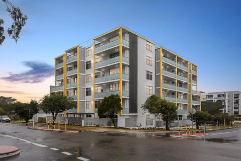 Brand New Family Friendly Apartment For 7 - Accommodation Adelaide 1
