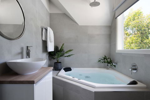Briars Loft - Daylesford - Accommodation Adelaide 0