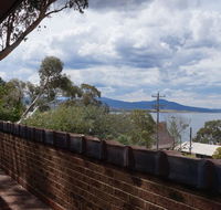 Bundilla 3 - Lake views from the Balcony - Accommodation Adelaide