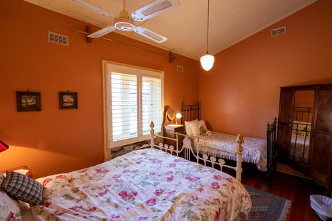 Buxton Manor - Accommodation Adelaide 1