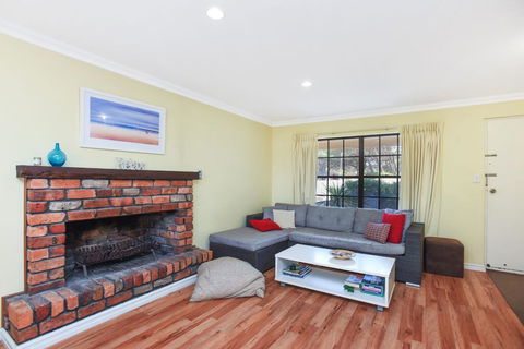 By The Beach - 30 Jetty Road - Accommodation Adelaide 3
